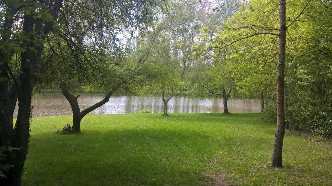 Gite Des Etangs De Beaulieu Le Plessis-Dorin Zewnętrze zdjęcie